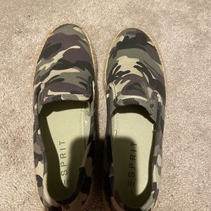 Free spirit camo slip ons